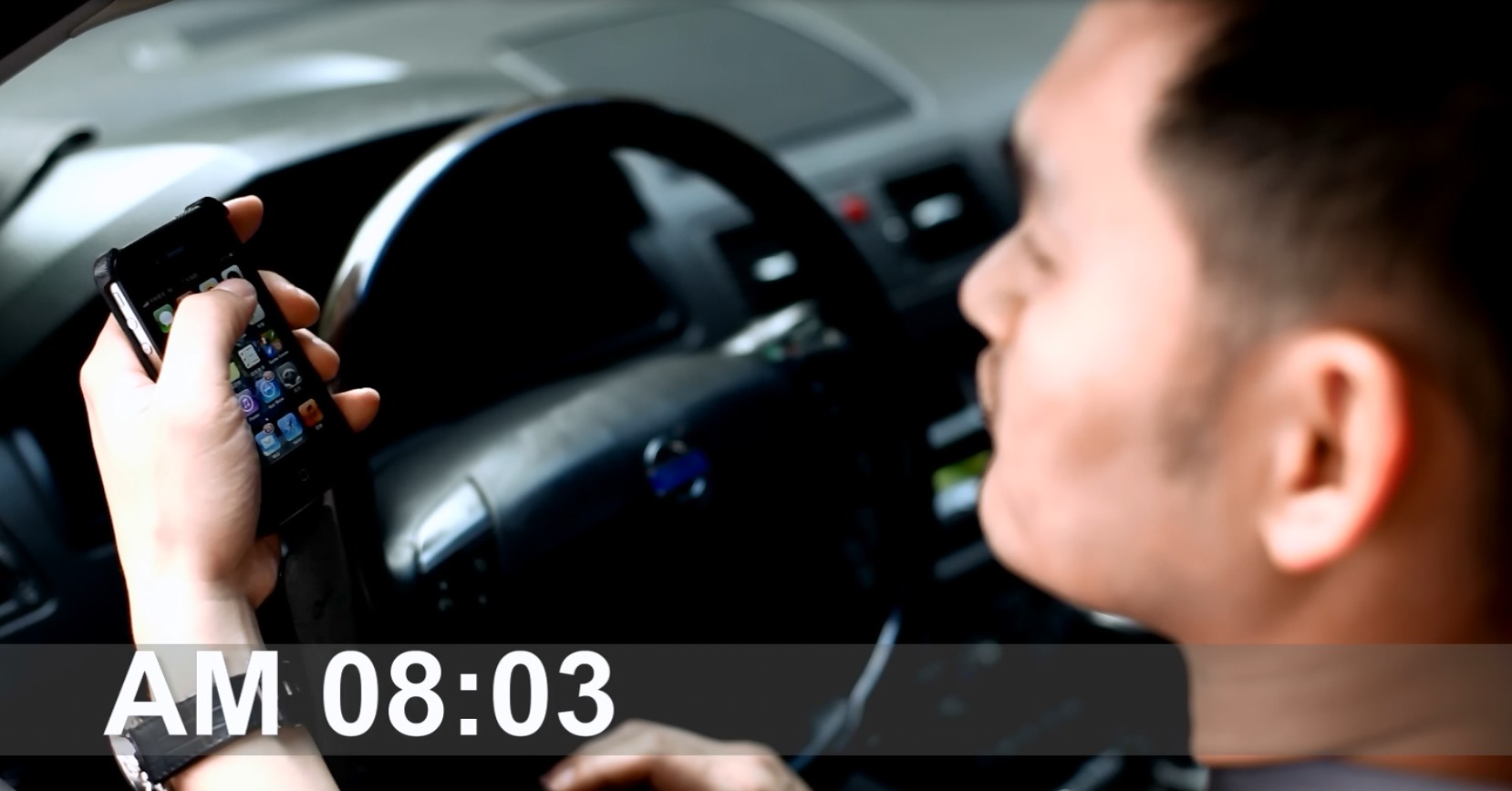 隨著智慧型手機的盛行,街頭上到處可見人手一支iPhone